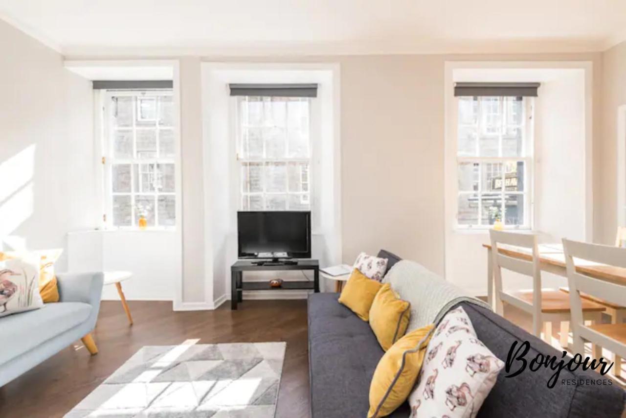 Bright New Town 2Br-1Ba, 1 Min To George St By Bonjour Residences אדינבורו מראה חיצוני תמונה