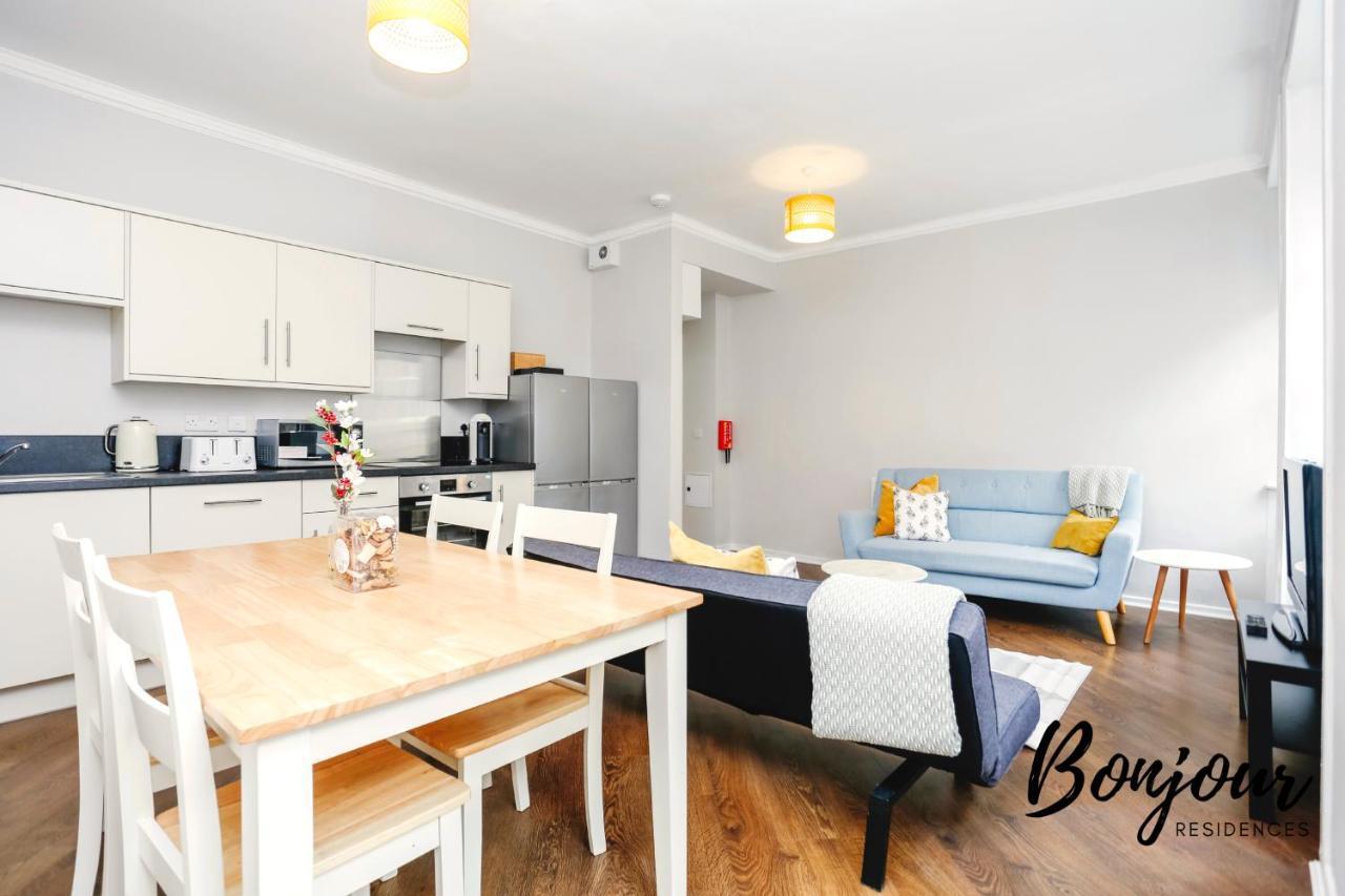 Bright New Town 2Br-1Ba, 1 Min To George St By Bonjour Residences אדינבורו מראה חיצוני תמונה