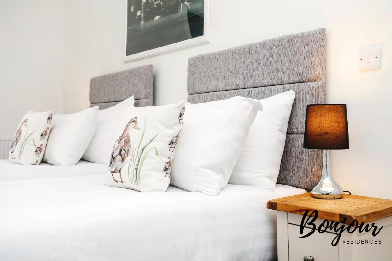 Bright New Town 2Br-1Ba, 1 Min To George St By Bonjour Residences אדינבורו מראה חיצוני תמונה
